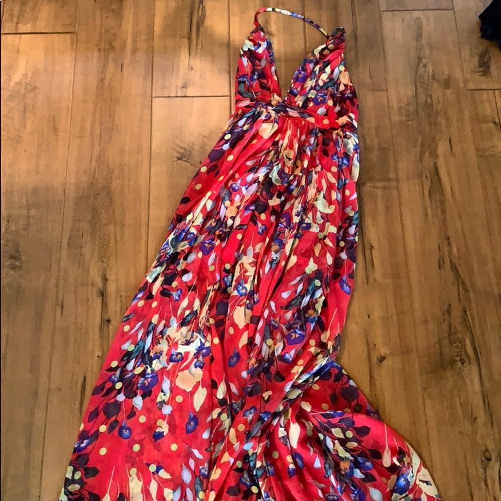 Luxxel Criss cross halter dress size small